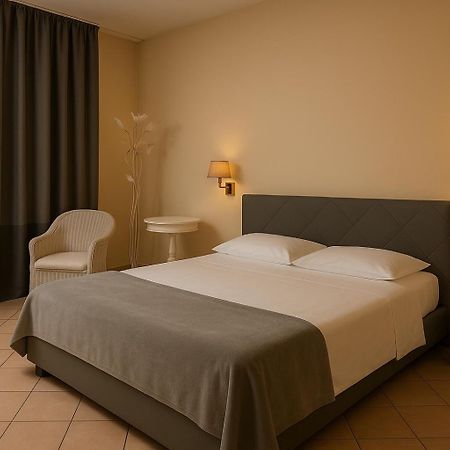 Airone Hotel Реджо-нель-Емілія Екстер'єр фото